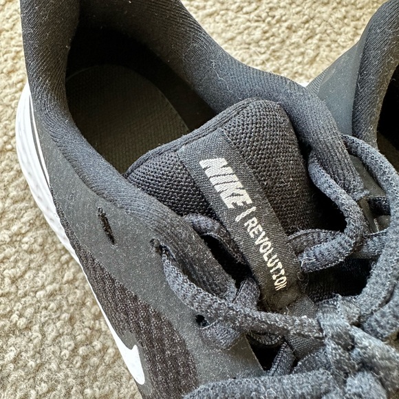 Nike Revolution Woman’s Sneakers - Picture 4 of 6